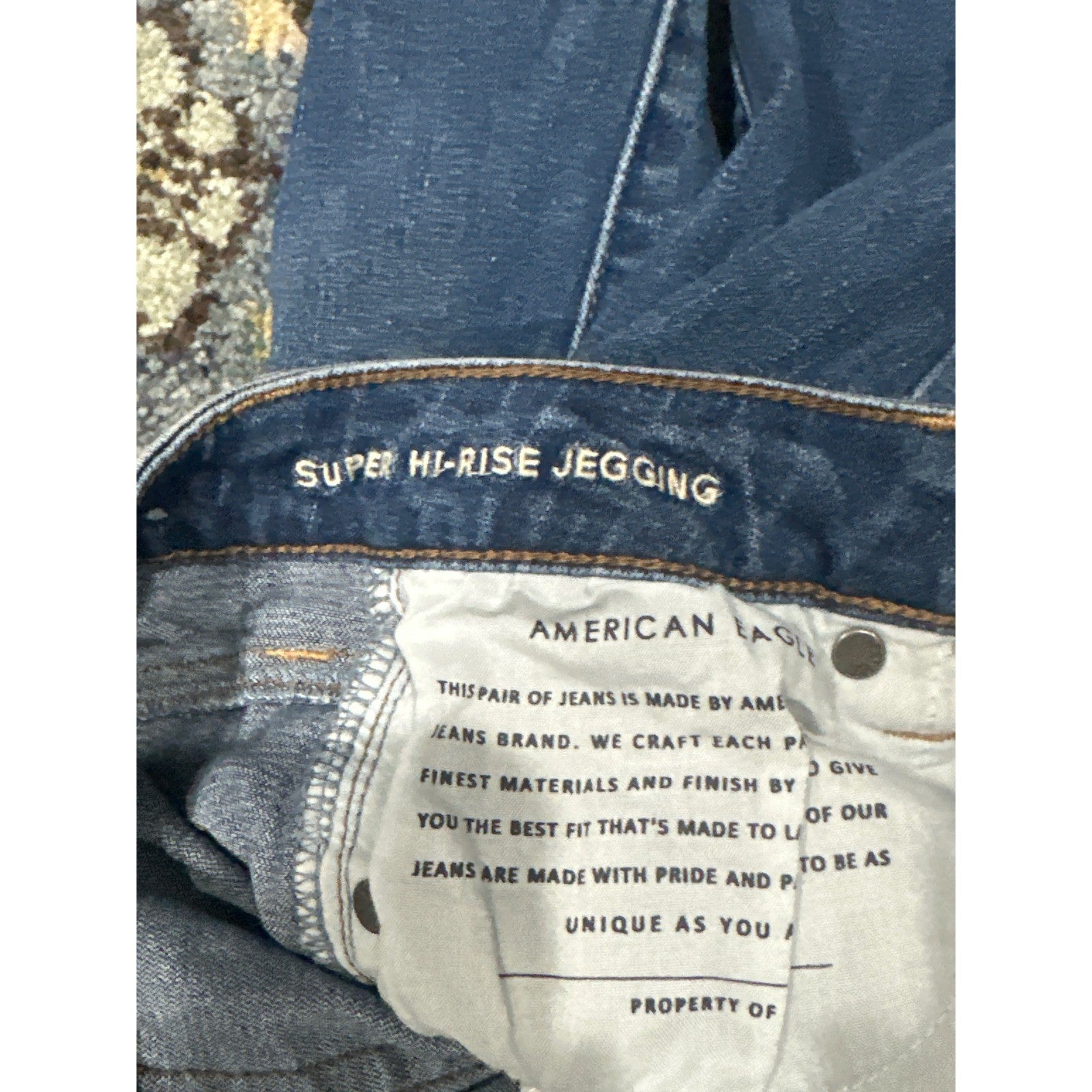 American Eagle Super Hi-Rise Jegging Women 4 Short Blue Distressed Jeans3