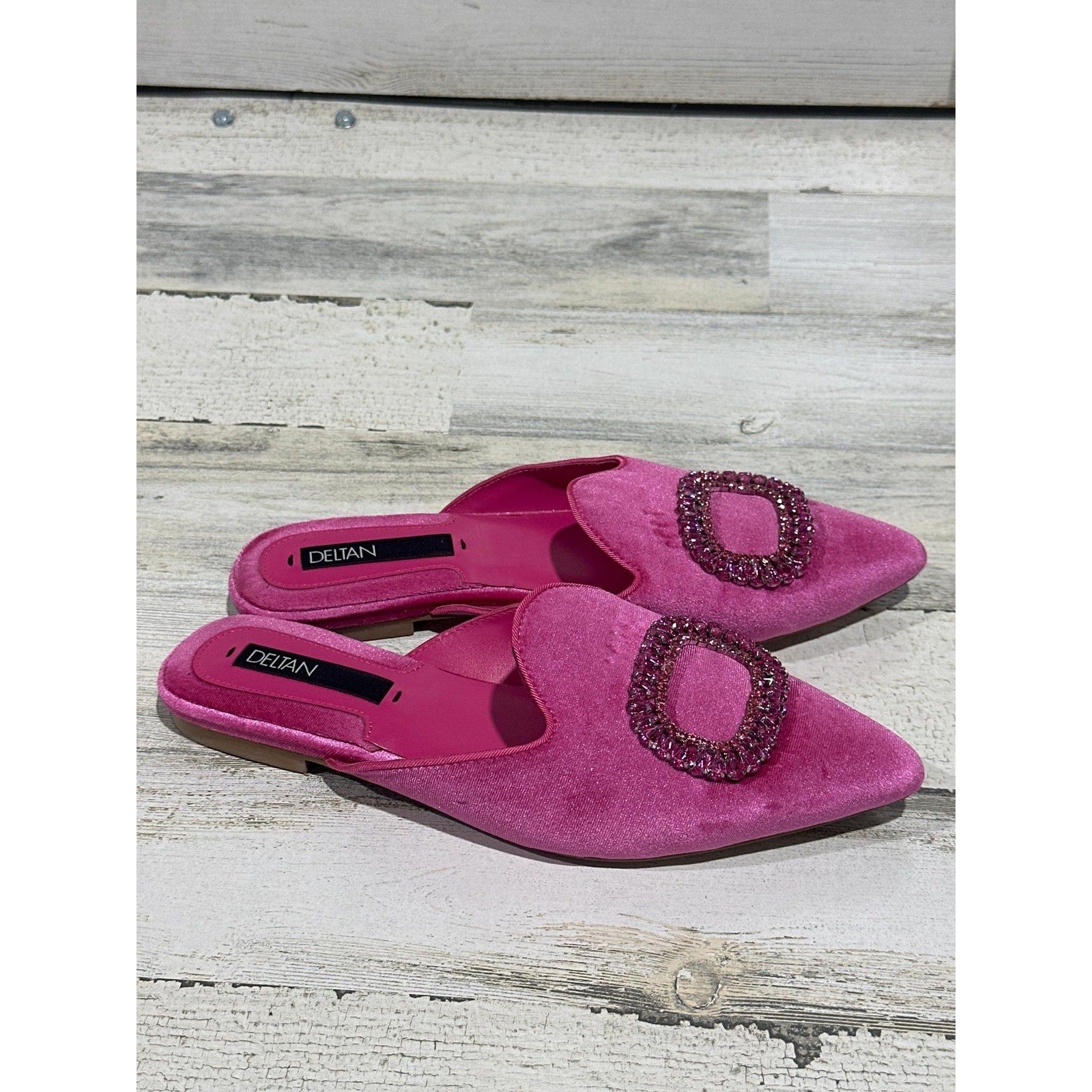 Deltan Mules Women Size 9 Fuchsia Pink Velvet Rhinestone Buckle Pointed Toe EUC0