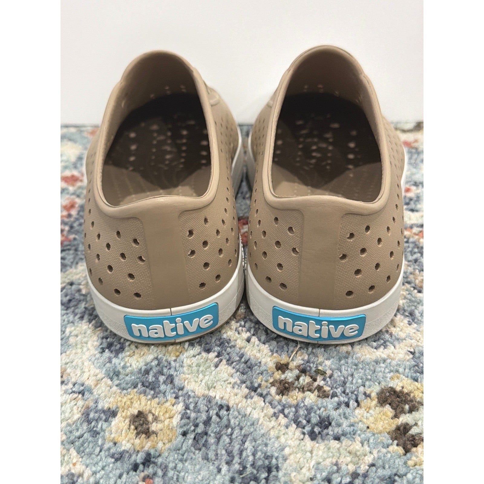 Native Jefferson Shoes Kids J4 Youth Tan Water Friendly Gorpcore EUC4