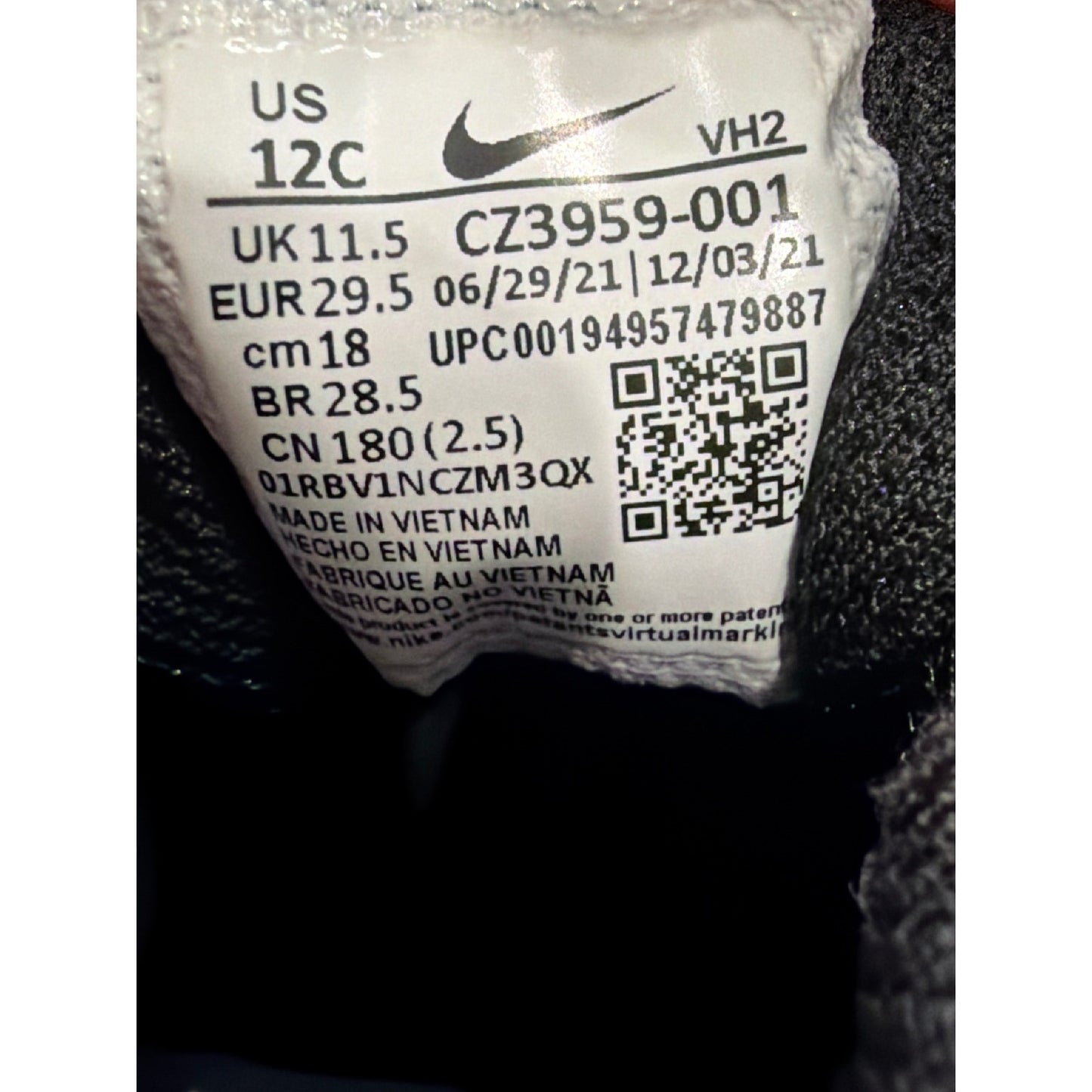 Nike Star Runner Shoes Boys 12C Black White Athletic EUC7