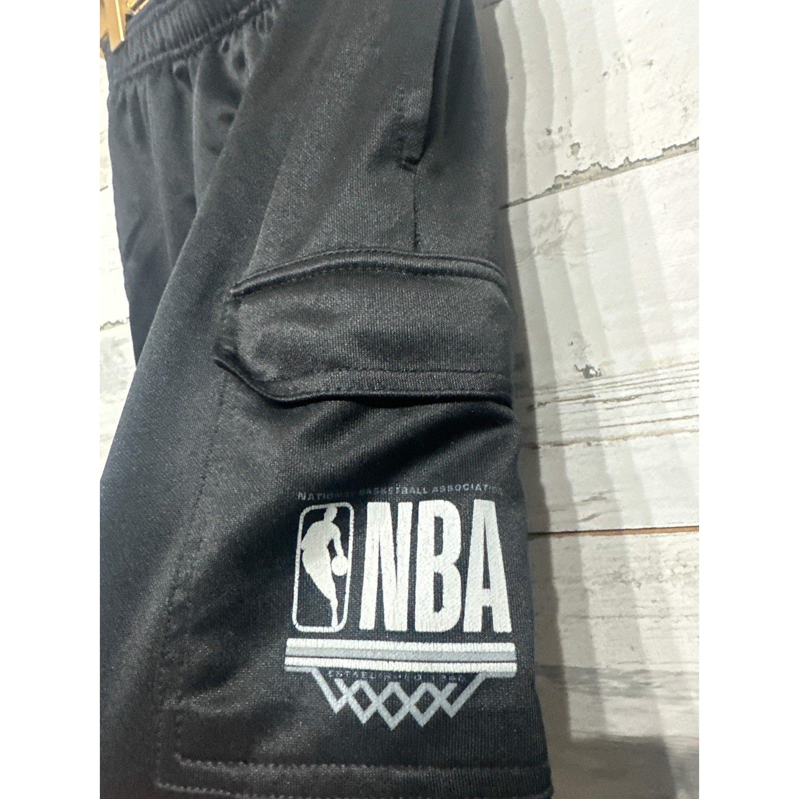 NBA Basketball Shorts Boys Size 8 Black Cargo Athletic Mesh EUC1