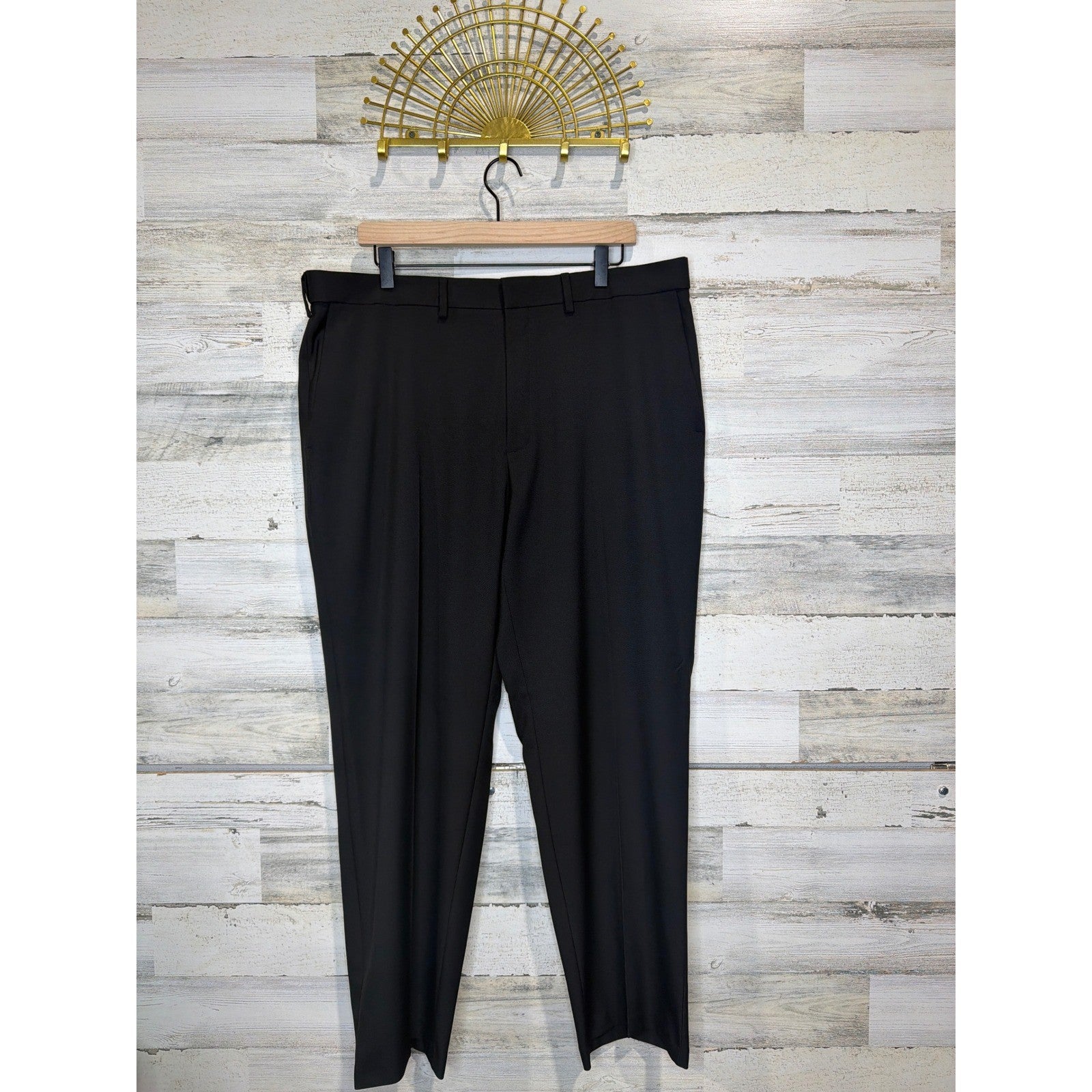Haggar Dress Pants Men 38x29 Black Premium Comfort Classic Fit EUC0