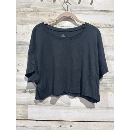 Aerie Boxy Tee Women Medium Black Cropped Raw Hem Athleisure EUC0