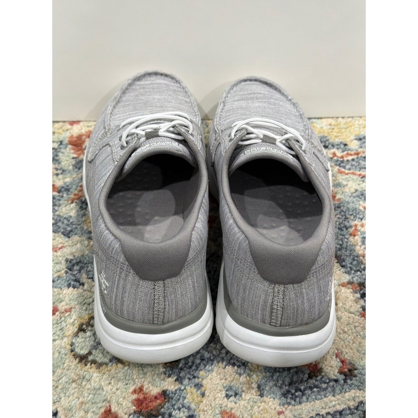 Skechers On-The-GO Flex Women 7.5 Grey Boat Shoes Casual Comfort EUC3