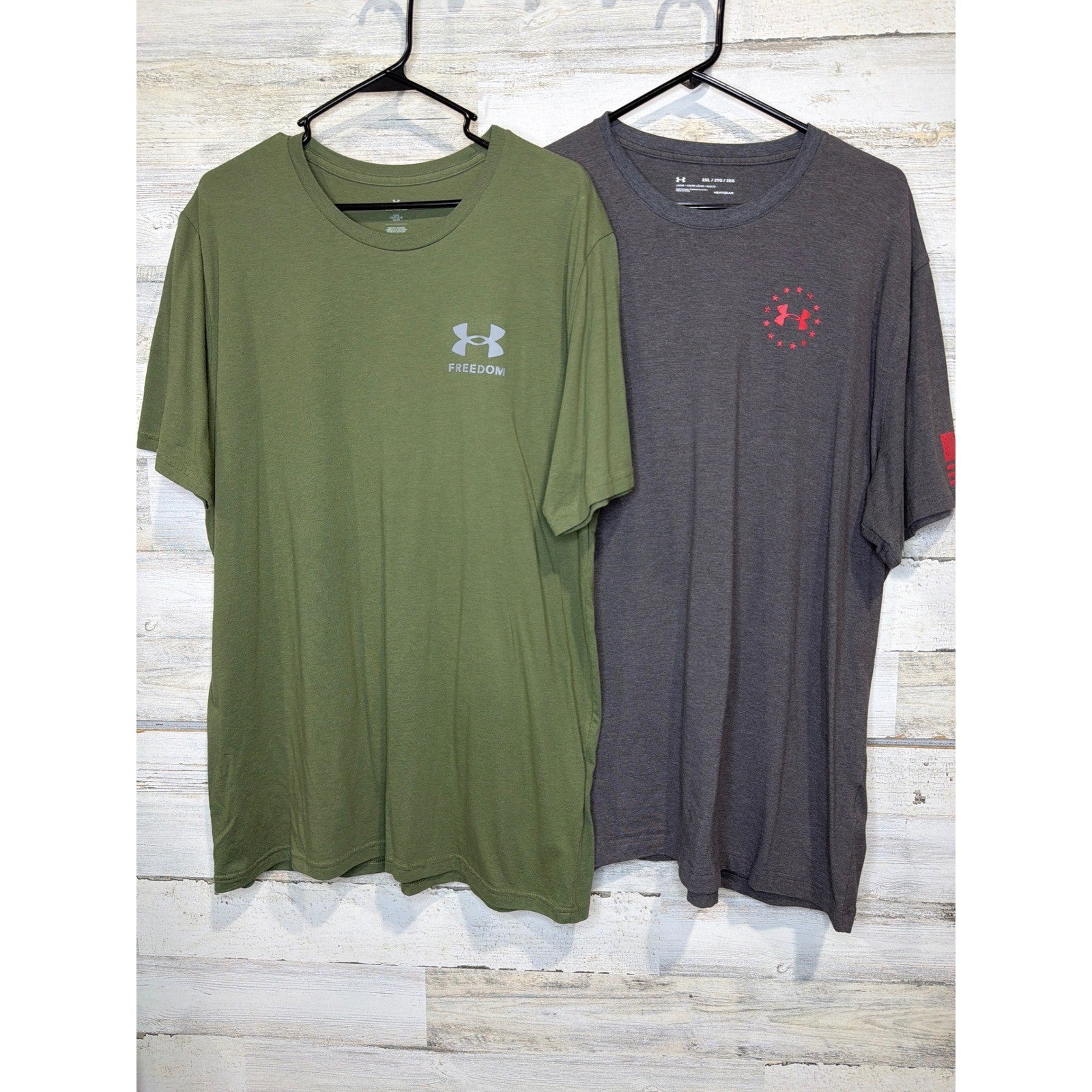 Under Armour T-Shirt Bundle Mens XXL Loose Green Gray Freedom EUC0