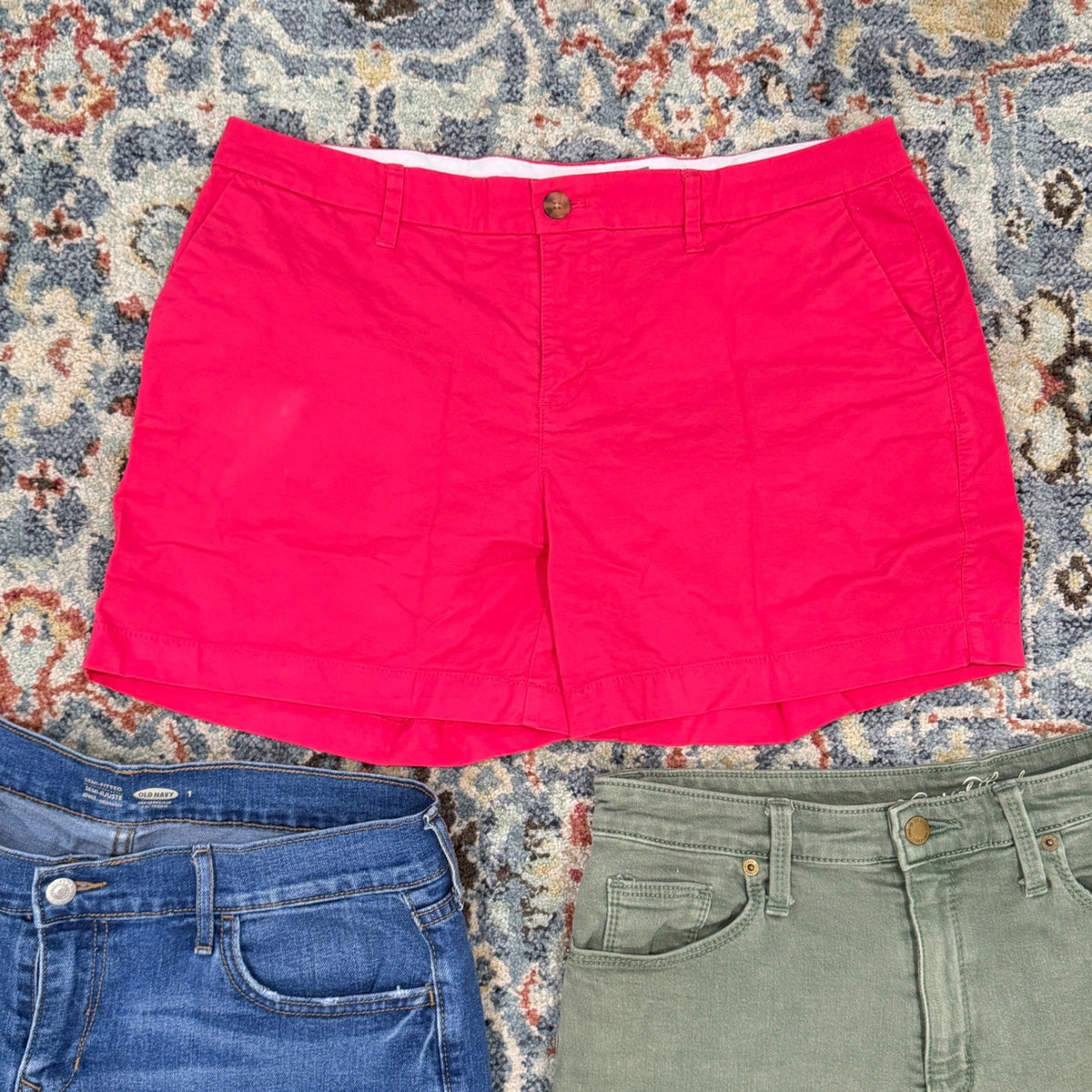Old Navy Universal Thread Shorts Women 10 Pink Blue Green Casual Bundle EUC5