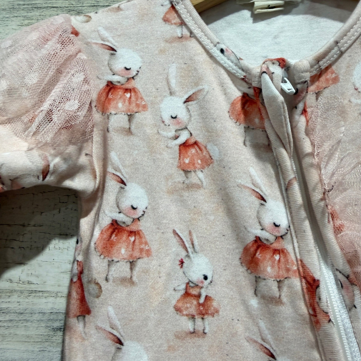 before & ever Bunny Ballerina Sleeper Girls 12-18M Ruffle Mesh Whimsical EUC2