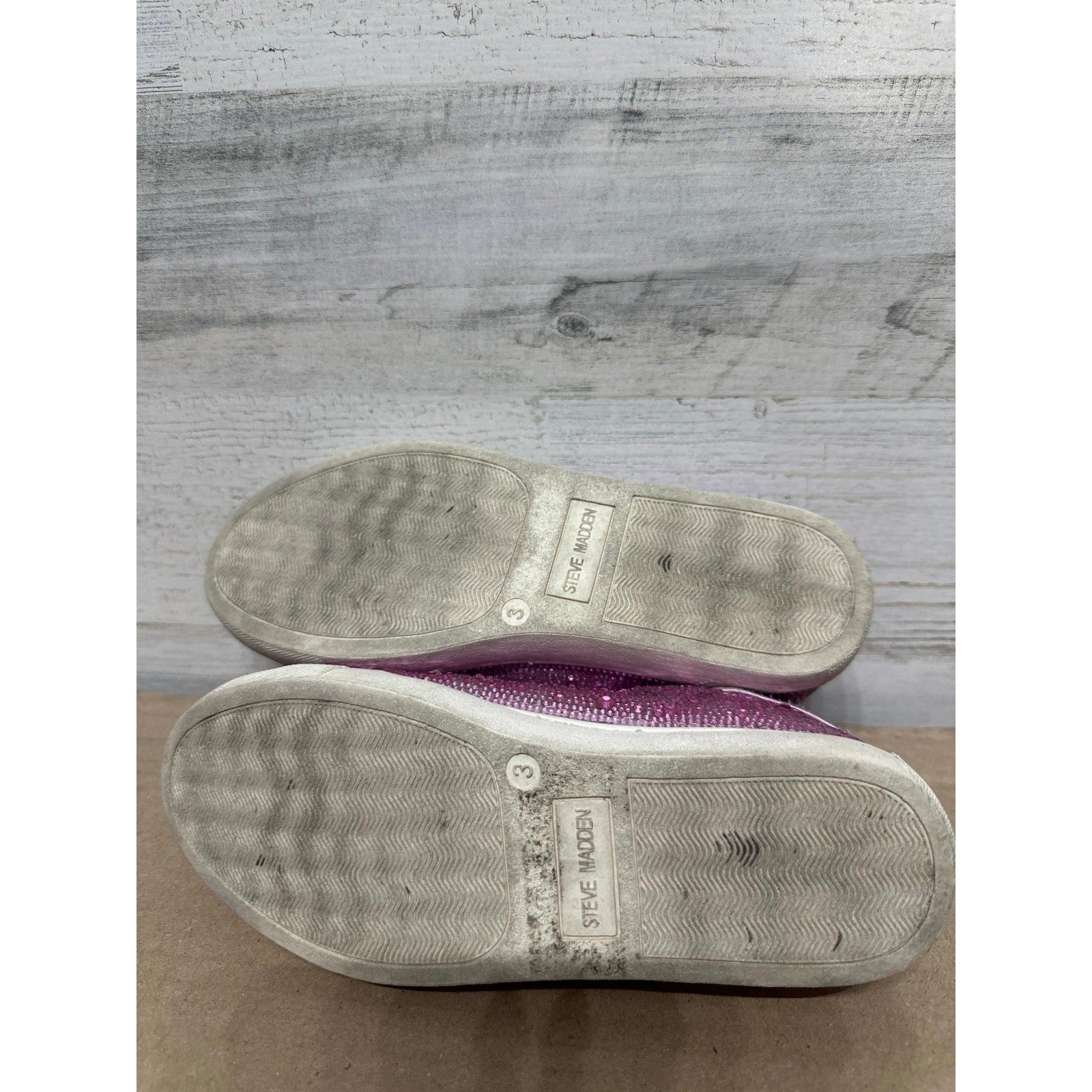 Steve Madden Rhinestone Sneakers Girls Youth 3 Pink Bling Low Top Shoes5