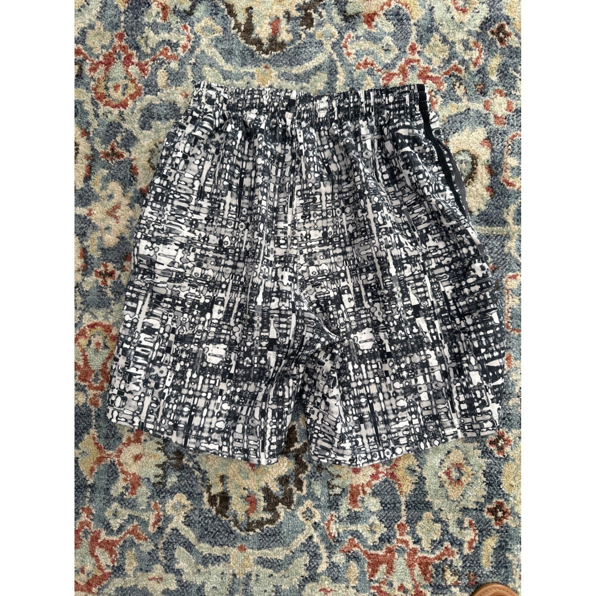 Nike Shorts Kids XL Black White Good Dri-FIT Abstract Print Athletic Basketball5