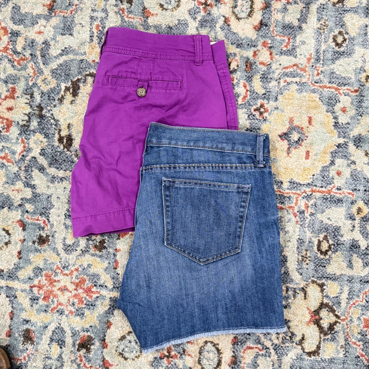 Old Navy Shorts Bundle Women 8 Purple Blue Denim Khaki Raw Hem Casual EUC3
