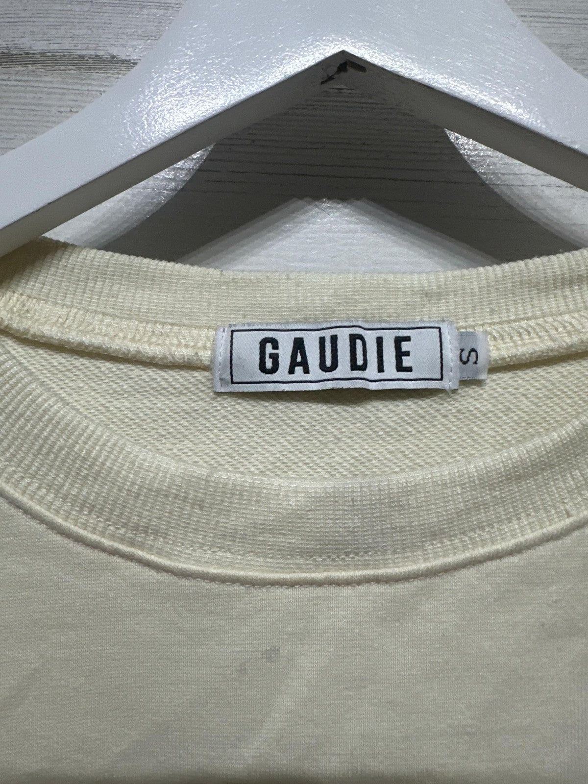 Gaudie Sweatshirt Women Small Cream Smile Graphic Smiley Face Pullover1