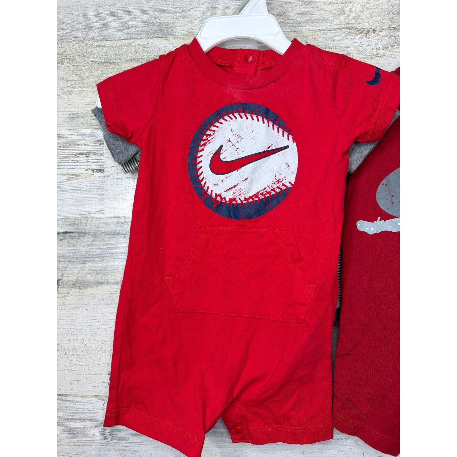 Nike / Air Jordan Bundle Boys 6 Months Red Grey Black Stripe Athletic Sporty EUC4