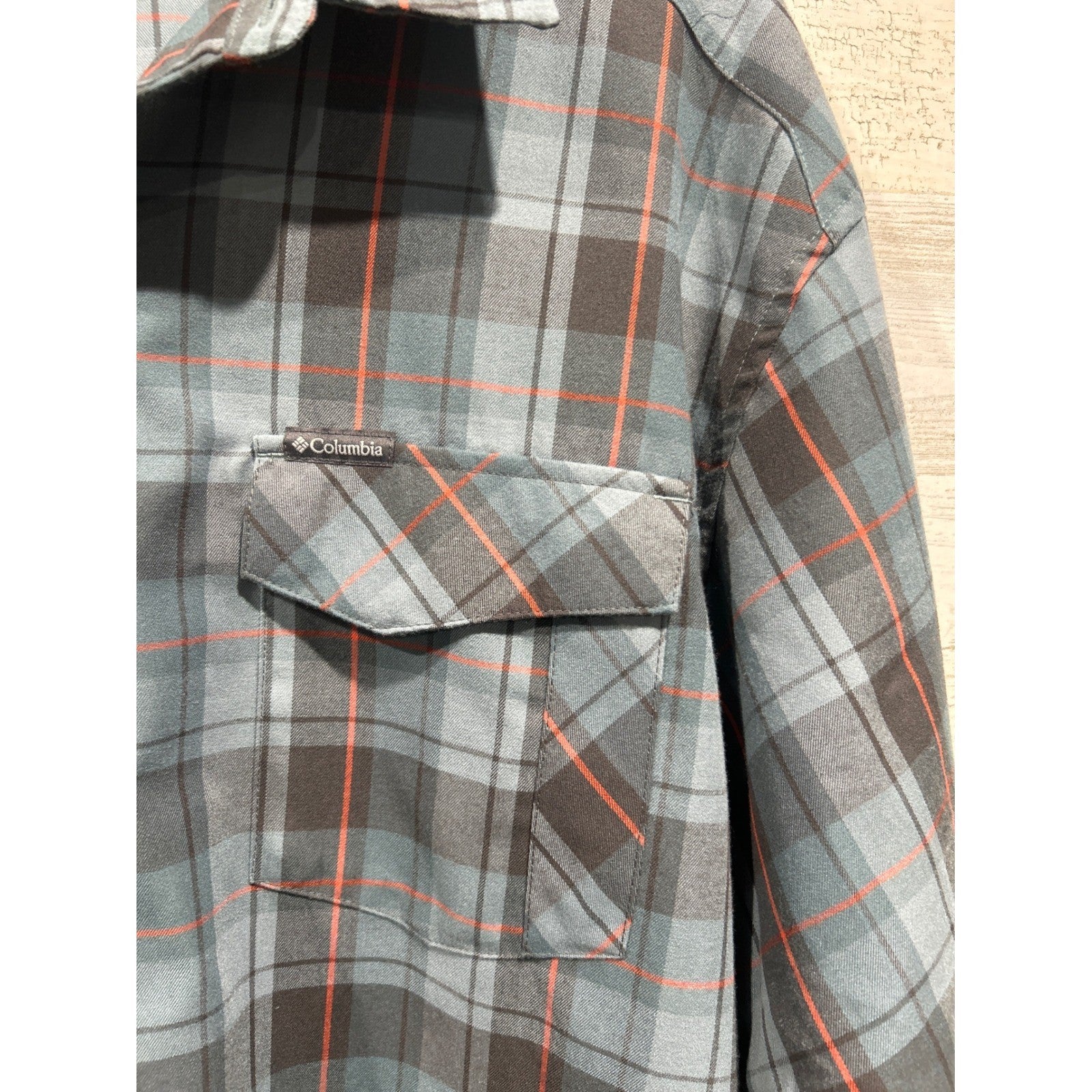 Columbia Plaid Button Up Shirt Men XXL Blue Orange Omni-Wick Gorpcore EUC2