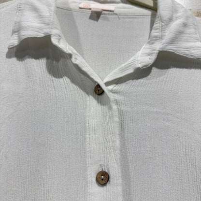 GB Button Down Tunic Women M White Textured Gauze Long Sleeve Coastal EUC4