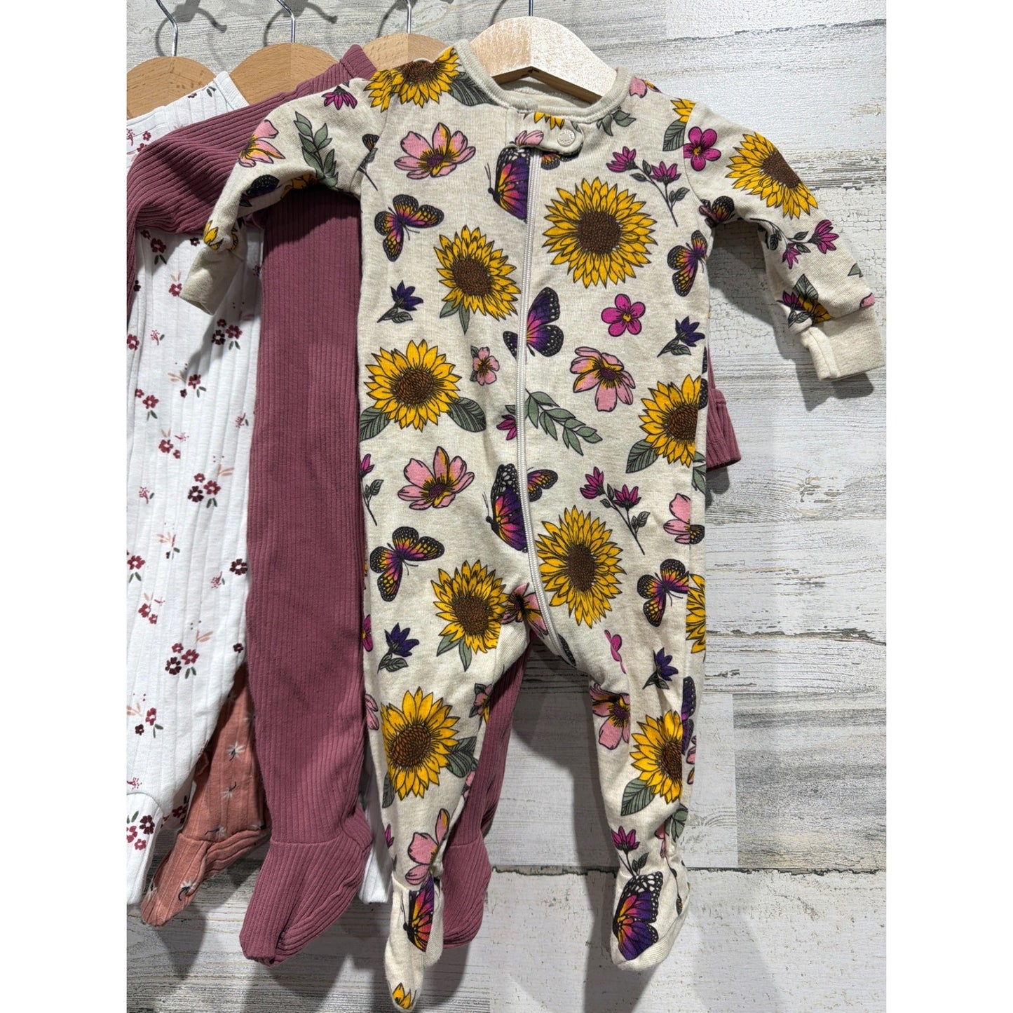 Simple Joys PJ Place Old Navy Baby Girl 0-3M Bundle Sleepers Top Ribbed Floral2