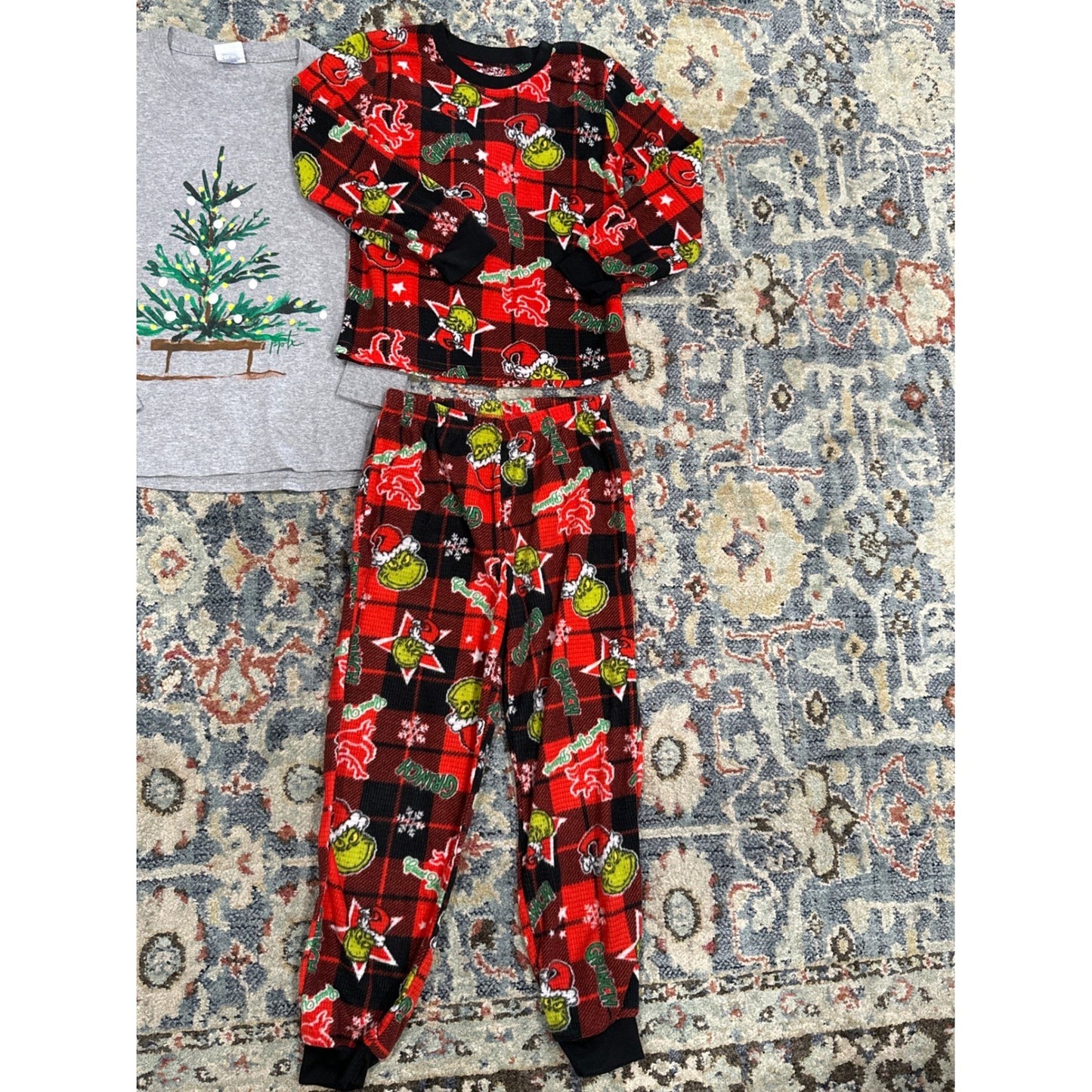 Dr. Seuss PPTX Holiday Bundle Boys Size 8 Red Gray Grinch Christmas Tree1