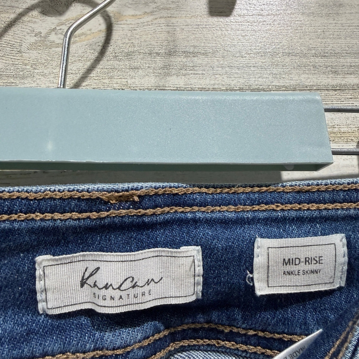 KanCan Signature Ankle Skinny Jeans Juniors Size 22" / 00 Distressed Denim3