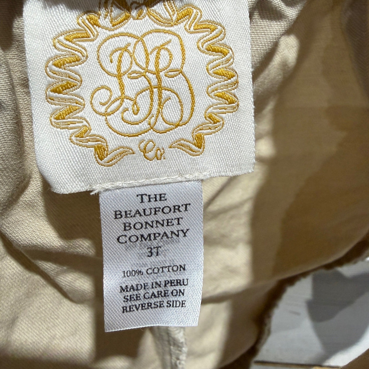 The Beaufort Bonnet Company Ruffle Shorts Girls 3T Tan Khaki EUC2