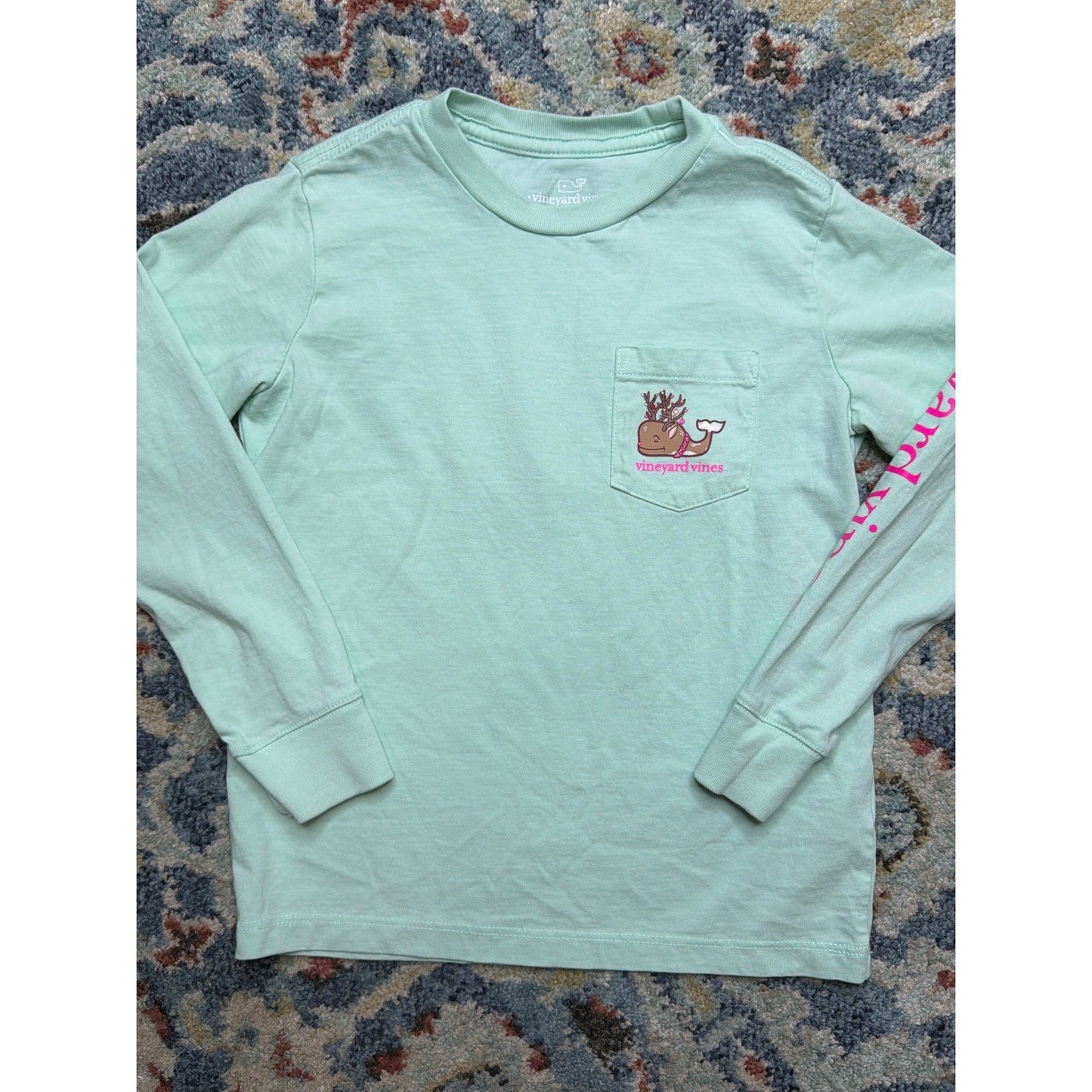 Vineyard Vines Christmas Whale Shirt Girls Size 5 Green Reindeer Graphic EUC2
