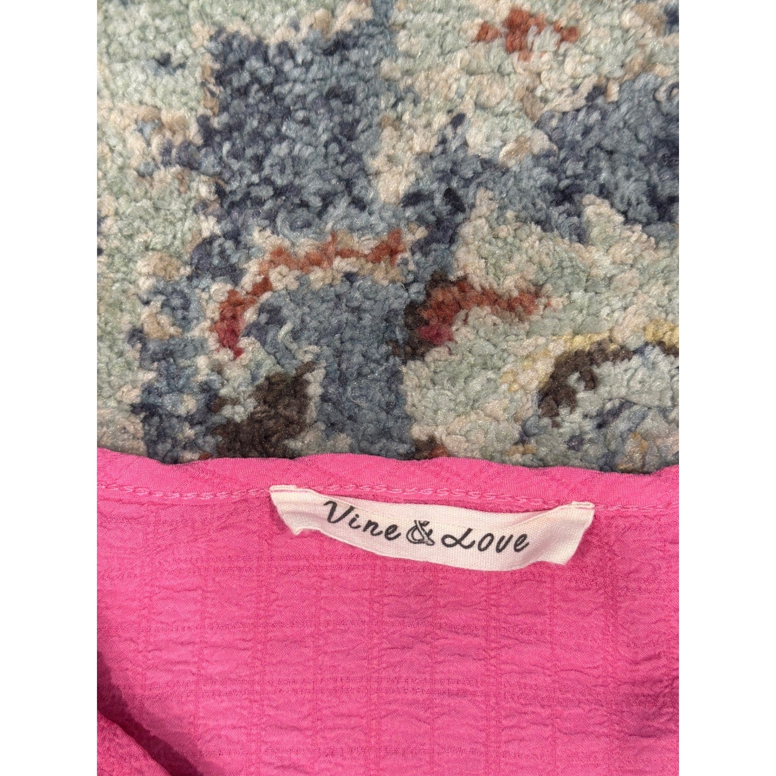 Vine and Love Puff Sleeve Top Women XL Pink Textured Seersucker Barbiecore EUC2
