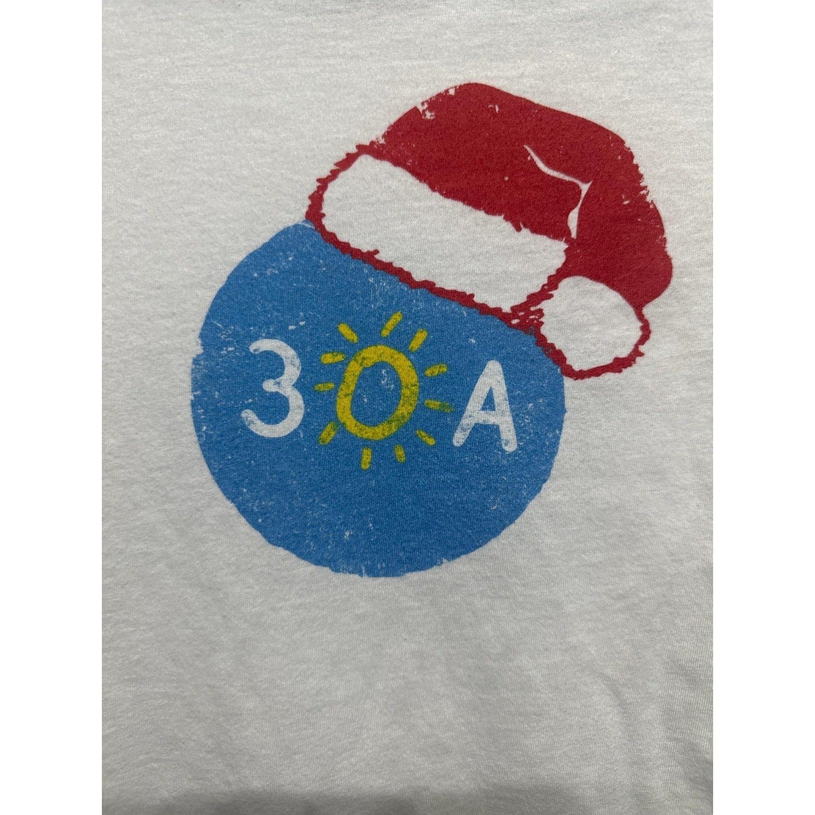 30A Holiday Tee Women XS White Santa Hat Graphic Coastal Beach Christmas EUC1