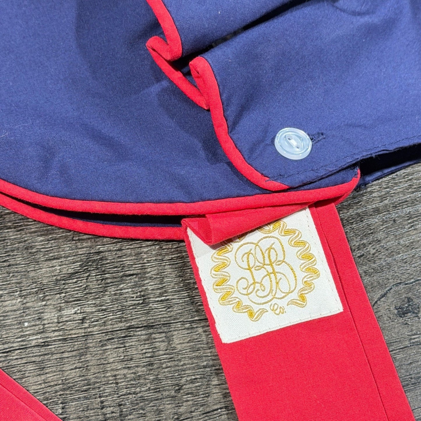 The Beaufort Bonnet Company Bonnet Large Navy Red Button Back Preppy *Flawed5