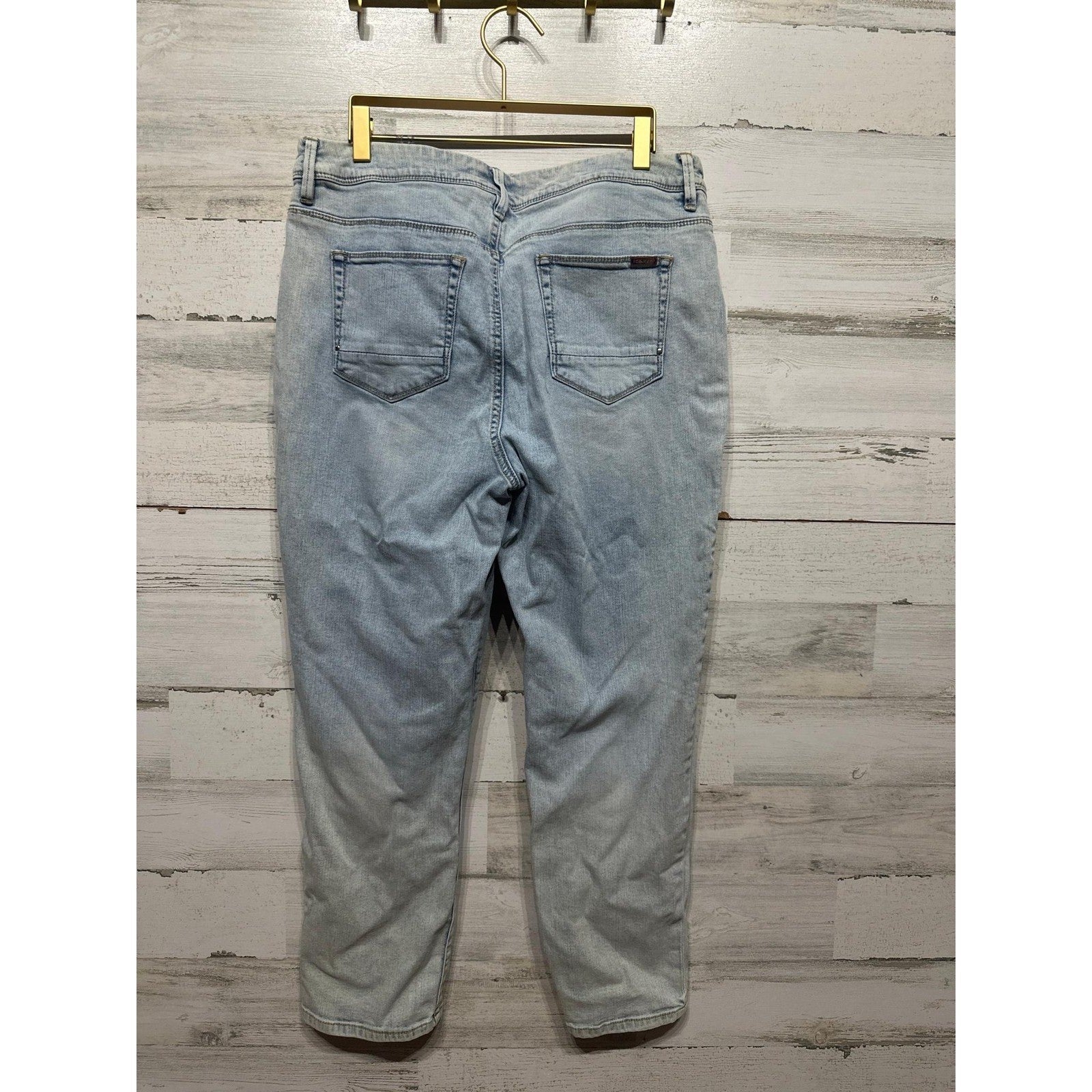Chico's So Slimming Crop Jeans Women 1.5 Light Wash Blue Stretch Denim EUC2