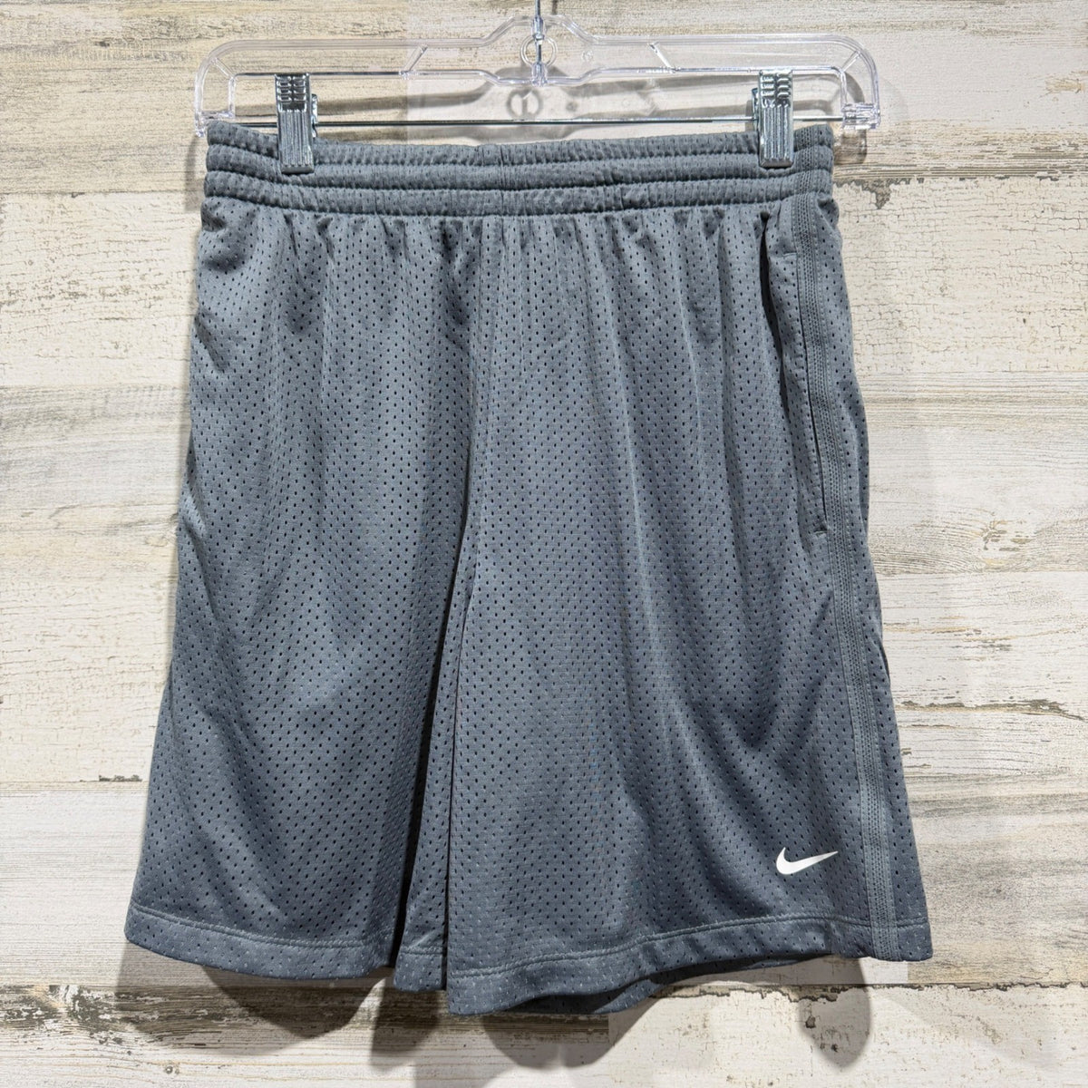 Nike Dri-FIT Mesh Shorts Boys Large Gray 100% Polyester Athletic NWT0