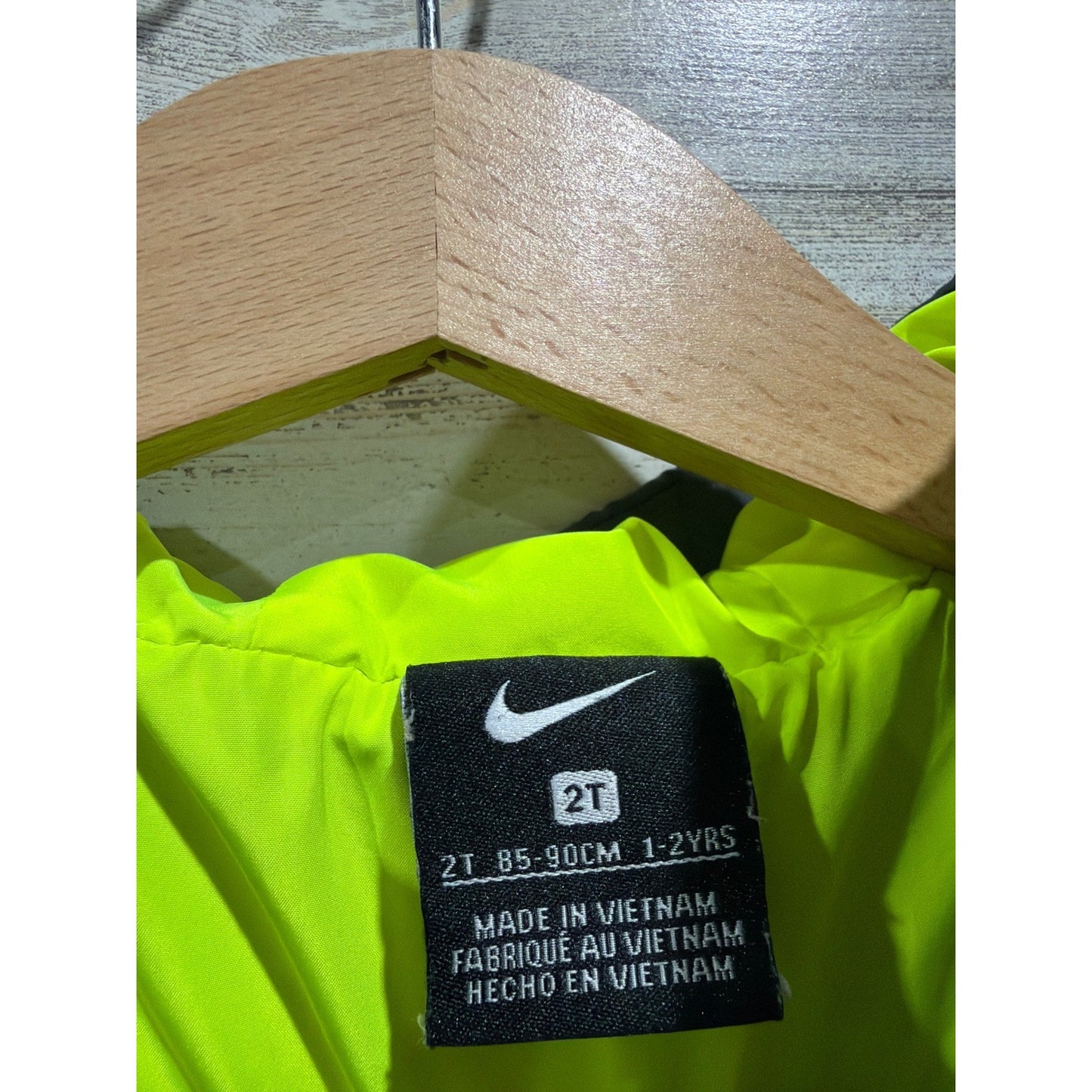Nike Puffer Jacket Boys 2T Grey Volt Green Hooded Quilted Sportswear EUC5