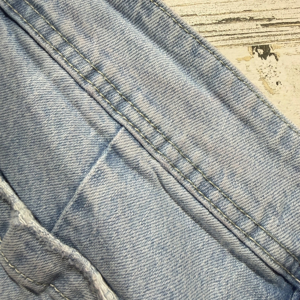Kancan Wide Leg Crop Jeans Women Size 8 Light Wash Denim Boho Flawed*10