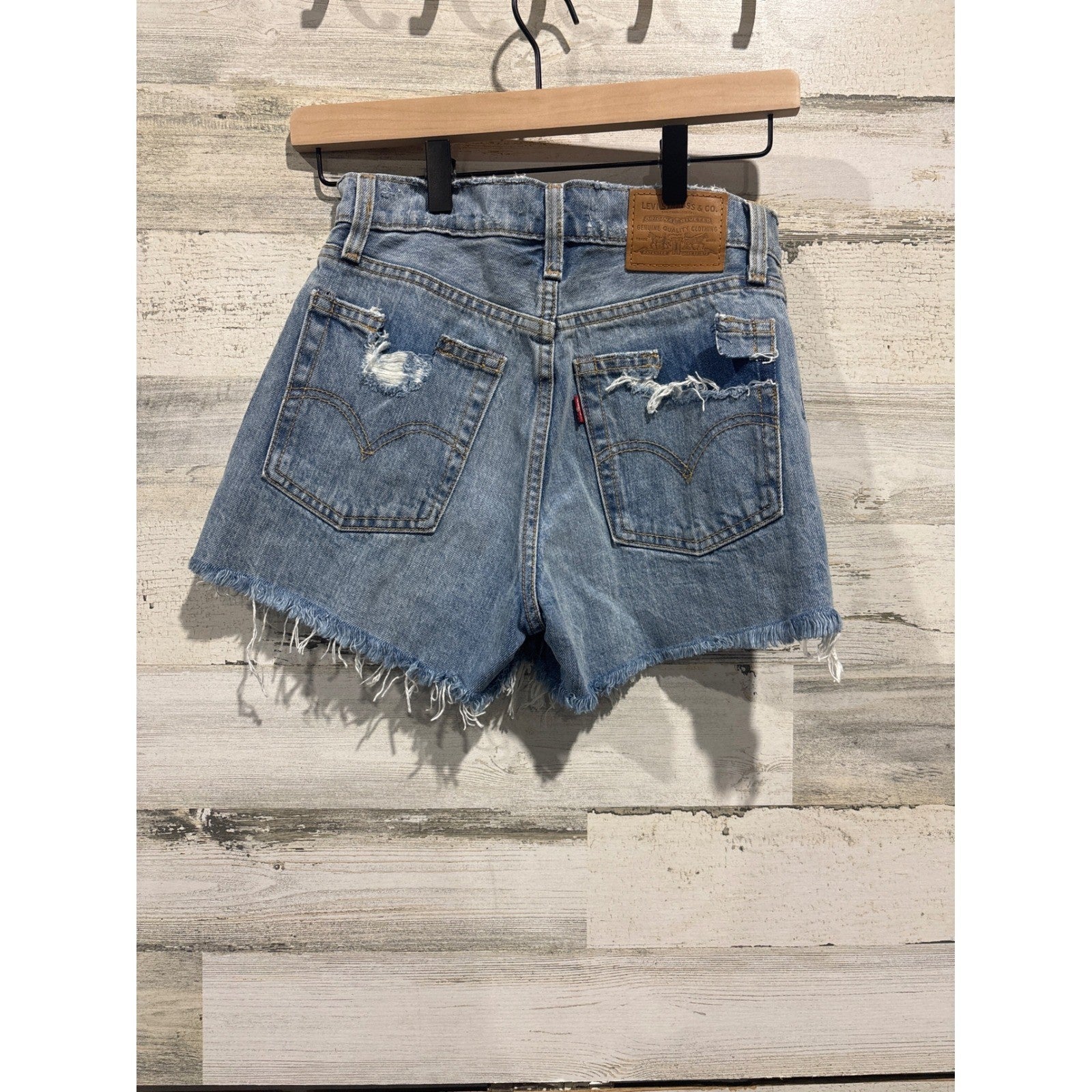 Levi's Wedgie Jean Shorts Women 25 Blue Distressed Denim High Rise EUC2
