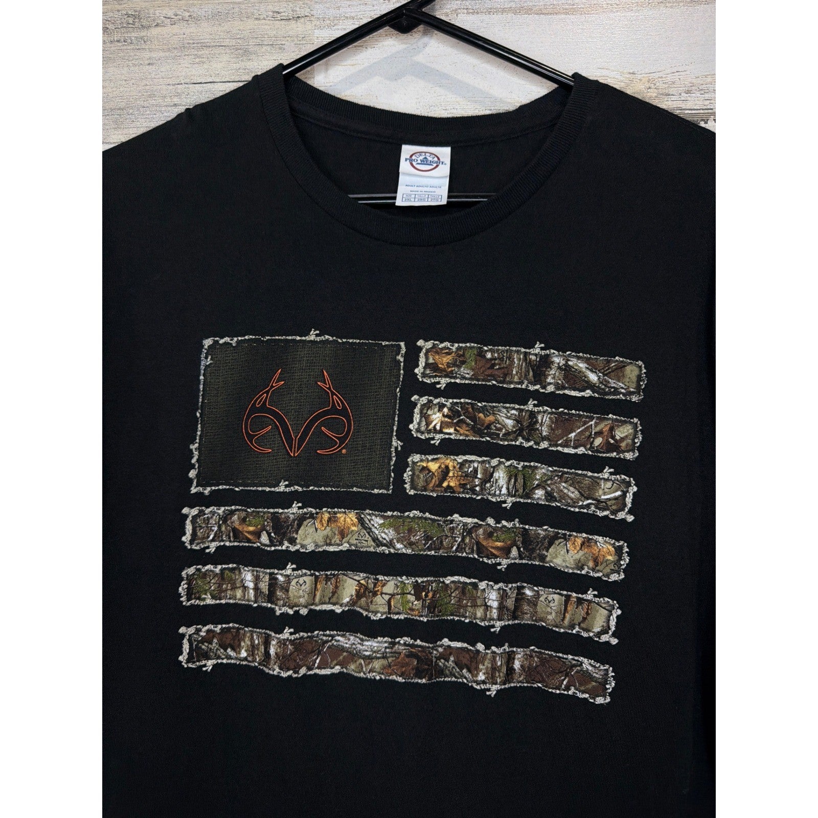 Delta Pro Weight T-Shirt Men 2XL Black Realtree Camo Flag Gorpcore EUC1