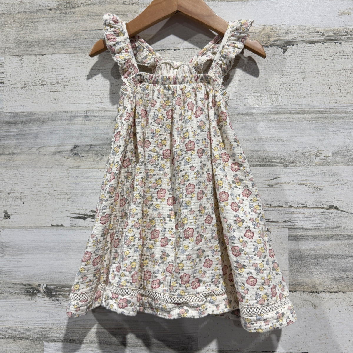 Quincy Mae Ruffle Dress Girls 2-3Y Cream Floral Organic Cotton Boho EUC0