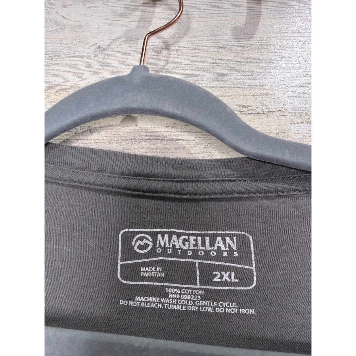 Magellan T-Shirt Bundle Mens 2XL Gray Green Logo Gorpcore Hiking1