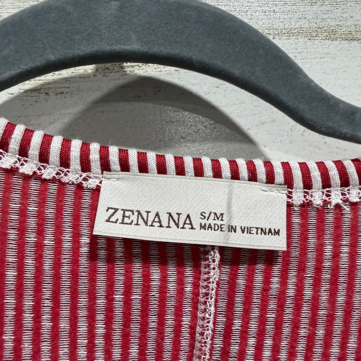Zenana Long Sleeve Top Women S/M Red White Striped Rayon Blend Casual EUC2