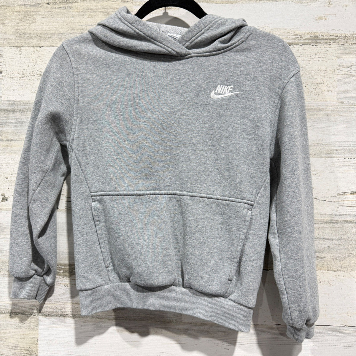 Nike Hoodie Boys Medium (Fits 6/7) Grey Embroidered Logo Fleece Sportswear EUC0