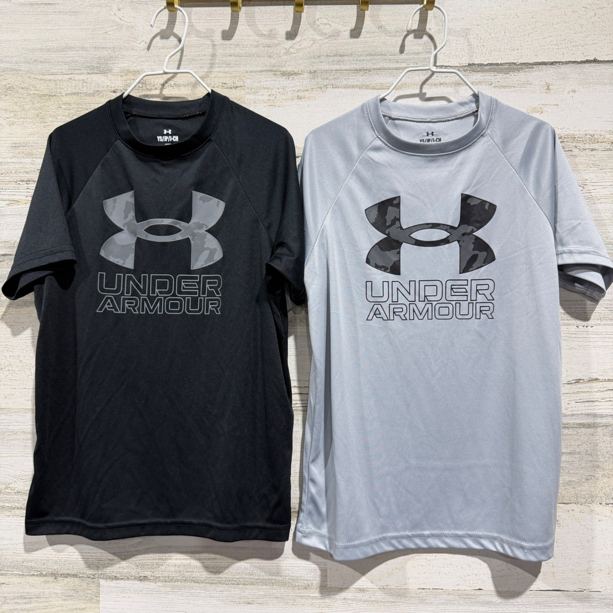 Under Armour T-Shirt Boys YS Black Grey Camo Logo Activewear EUC0