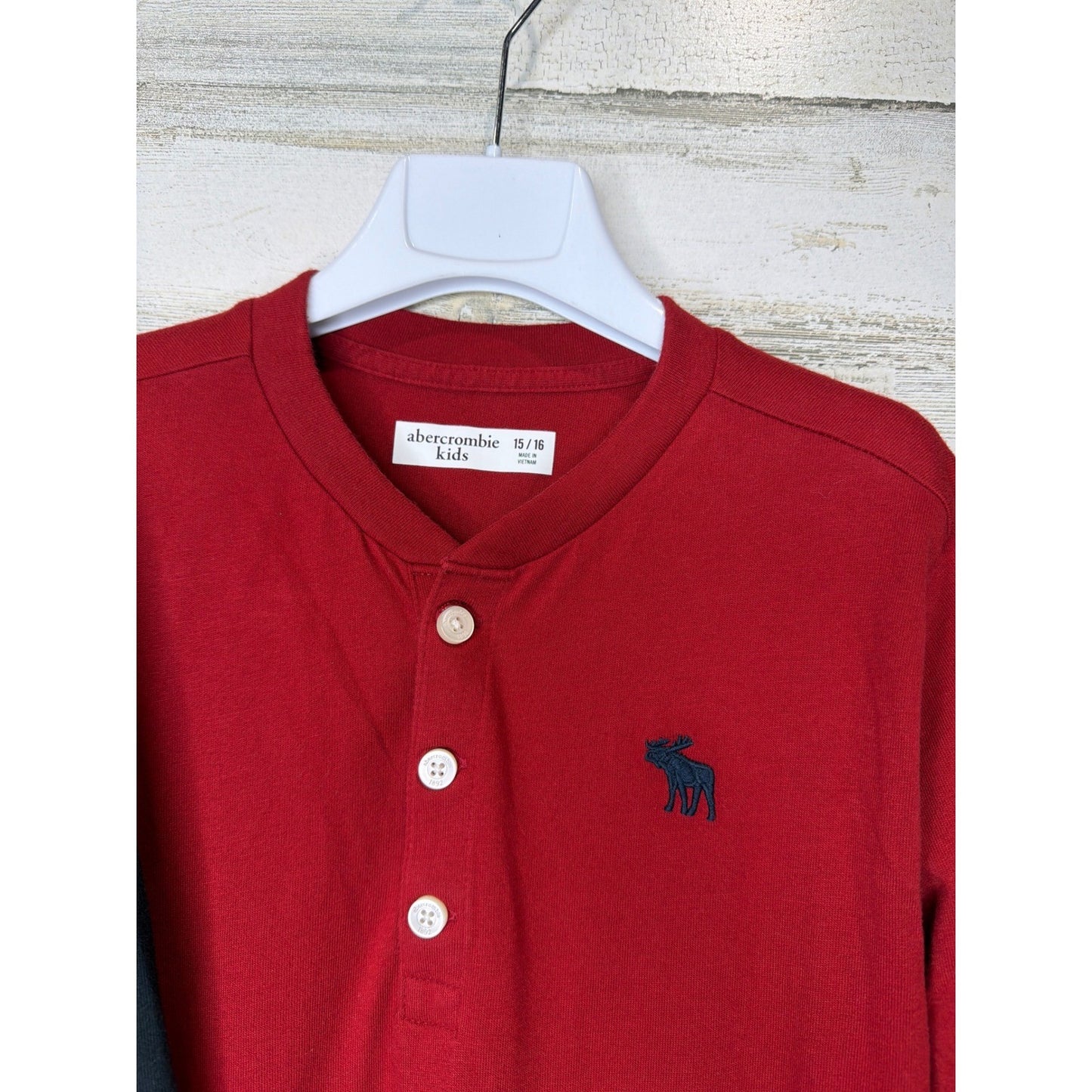 Abercrombie Kids Long Sleeve Shirt Boys 15/16 Black Red Graphic Bundle2