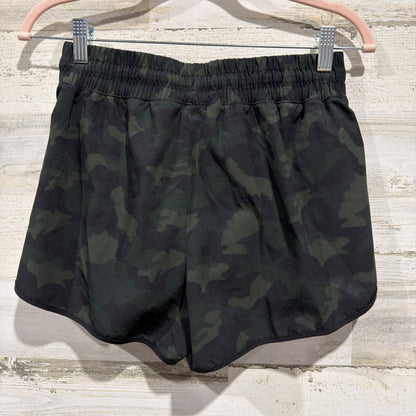 90 Degree Running Shorts Womens Small Green Camo Tulip Hem Active EUC1