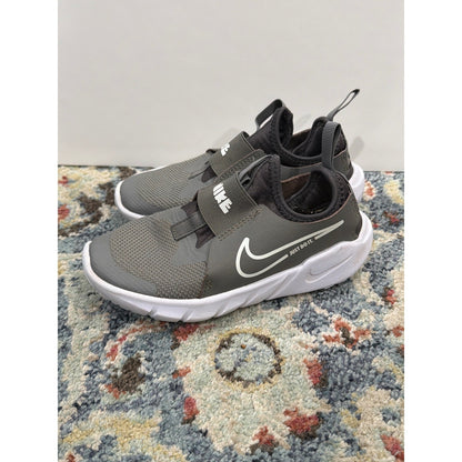 Nike Flex Runner 2 Sneakers Fits Boys 11.5-12c Grey Slip-On Athletic2