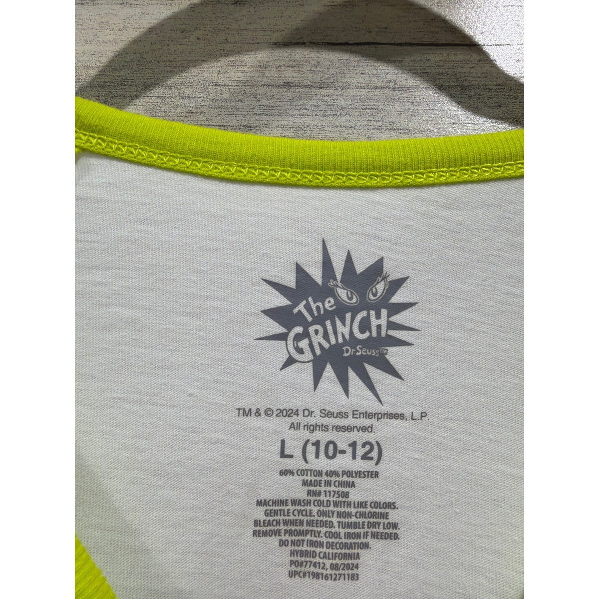 The Grinch Raglan Shirt Girls Large 10/12 Green Christmas Holiday Graphic EUC2