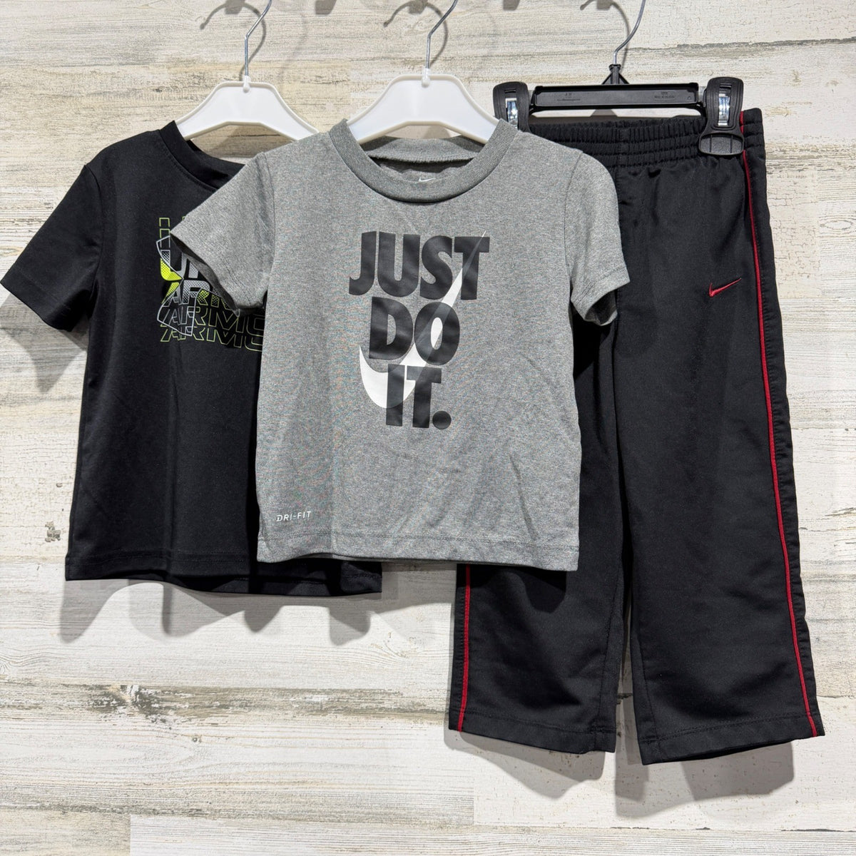 Nike Under Armour T-Shirts Pants Bundle Boys 24M Black Gray Active Sporty EUC0