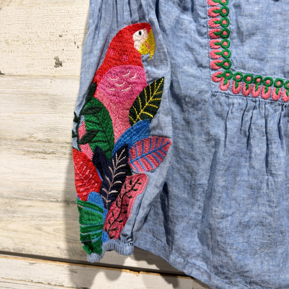 Boden Embroidered Parrot Blouse Women 6 Blue Linen Tropical Boho EUC3