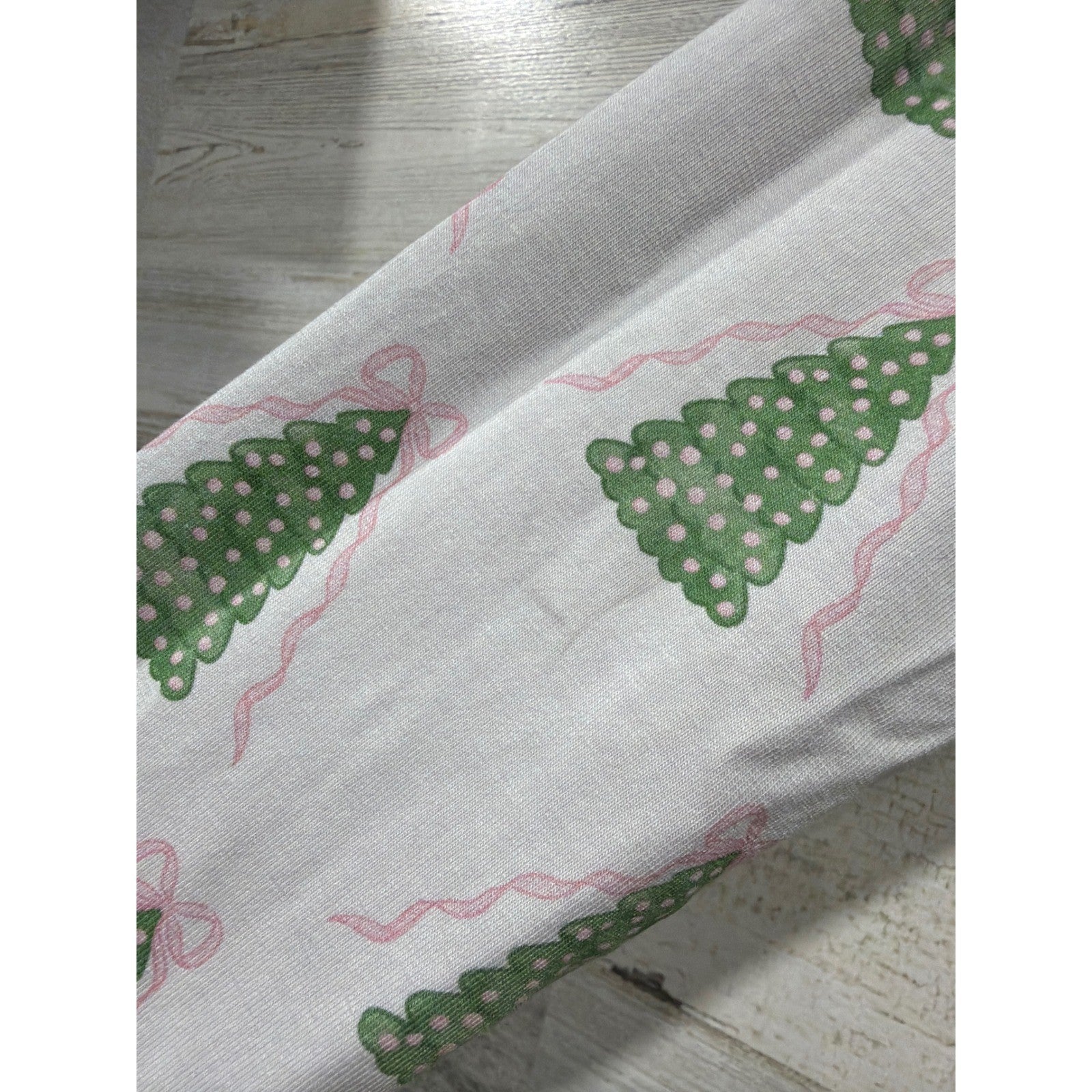 Cecil and Lou Pajama Set Girls 6 White Christmas Tree Ruffle Holiday GUC*4
