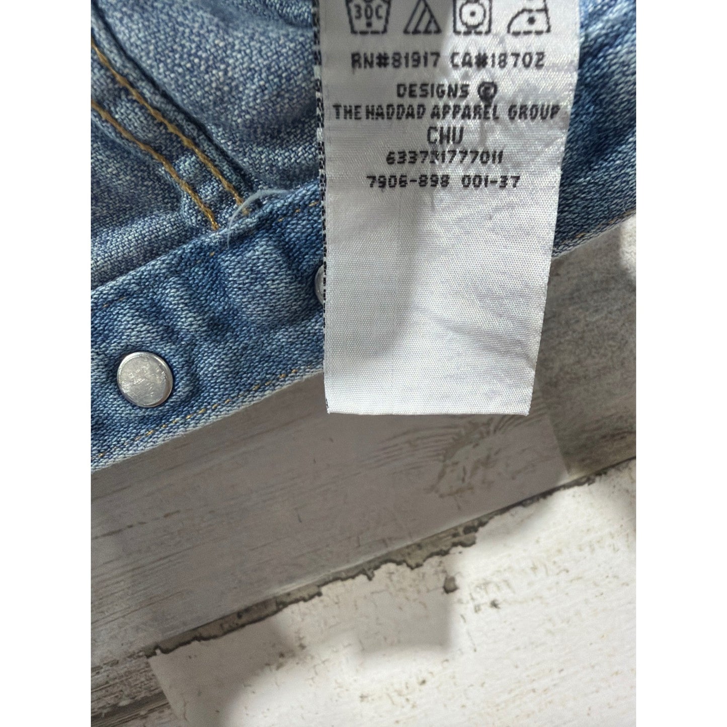 Vintage Y2K Levis 3T Denim Trucker Jacket Haddad Maroon Tag Blank R Only Tab7