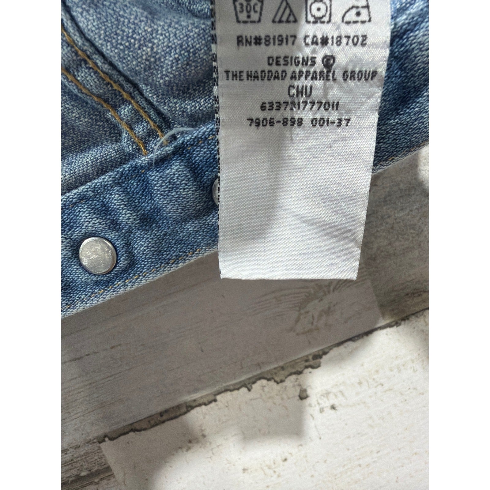 Vintage Y2K Levis 3T Denim Trucker Jacket Haddad Maroon Tag Blank R Only Tab7