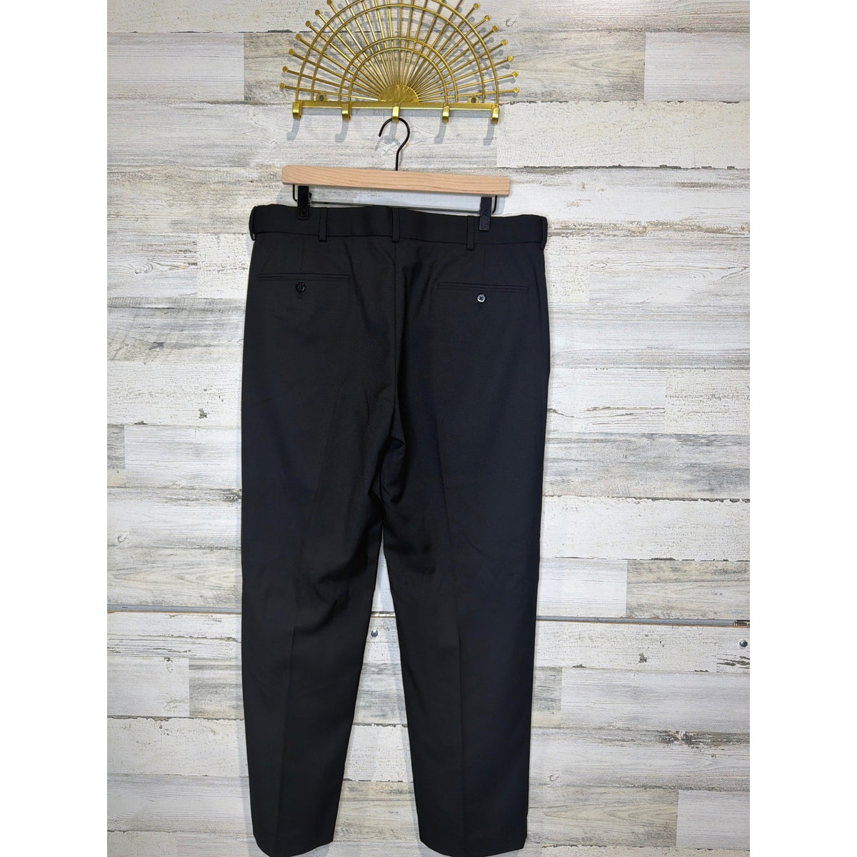 Stafford Travel Dress Pants Mens 36x30 Black Classic Fit Wrinkle Free EUC2