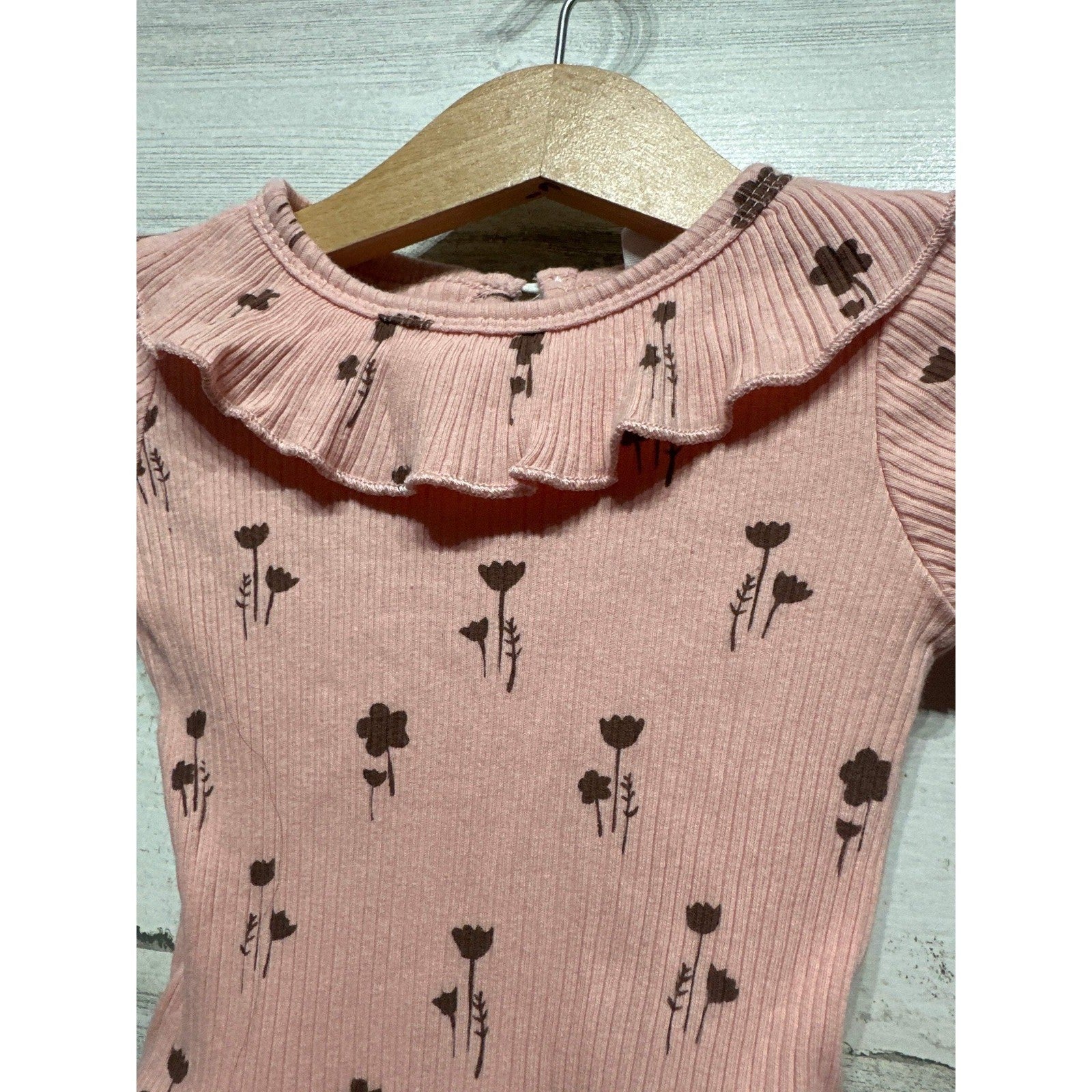 Floral Ruffle Bodysuit & Leggings Girls 1-3M Pink Ribbed Knit 2pc Set1