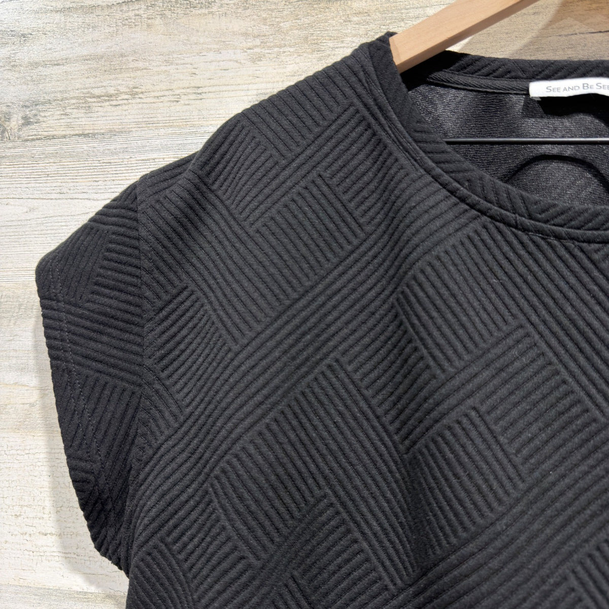 See and Be Seen Quilted Textured Set Women Size M Black Polyester Rayon Modern3
