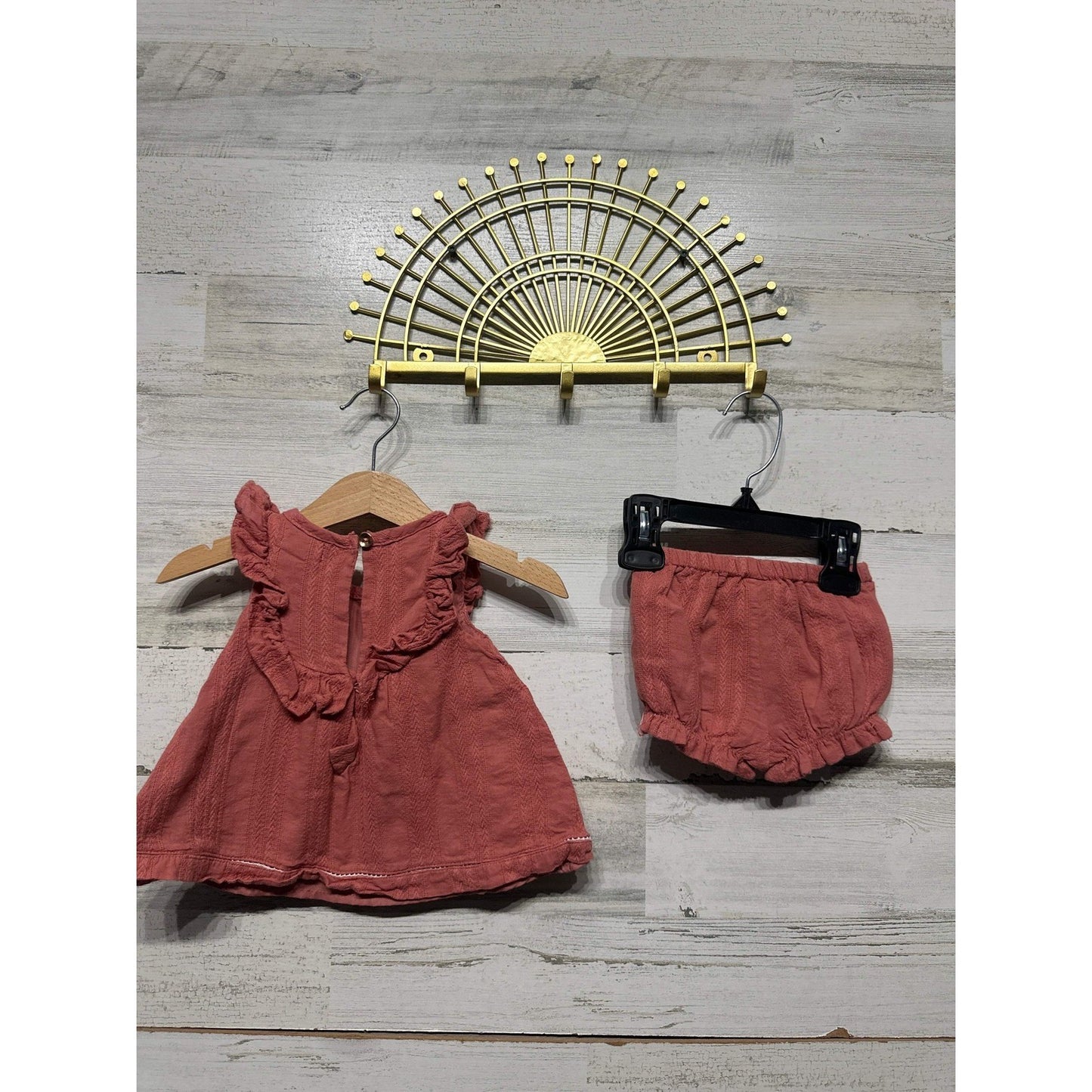 Tahari 2PC Top Bloomers Set Girls 3-6M Rose Pom Pom Ruffle Boho EUC1